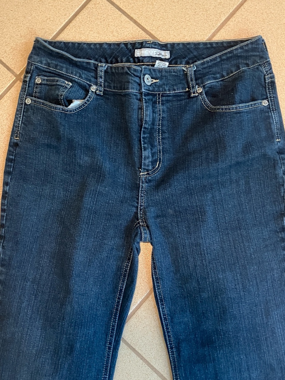Dark Blue Chicos Platinum Bootcut Jeans size 1 Short (8 short) - Picture 2 of 11